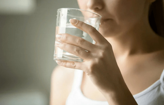 Uminom ng iyong pamantayan ng tubig para sa araw