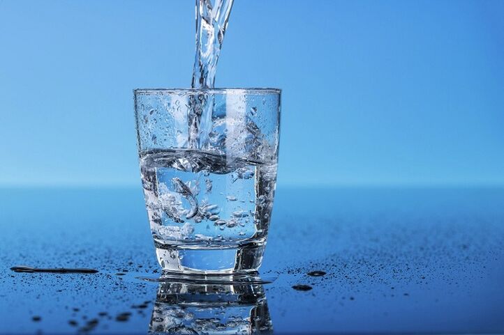 Uminom ng sapat na tubig para mabilis na pumayat